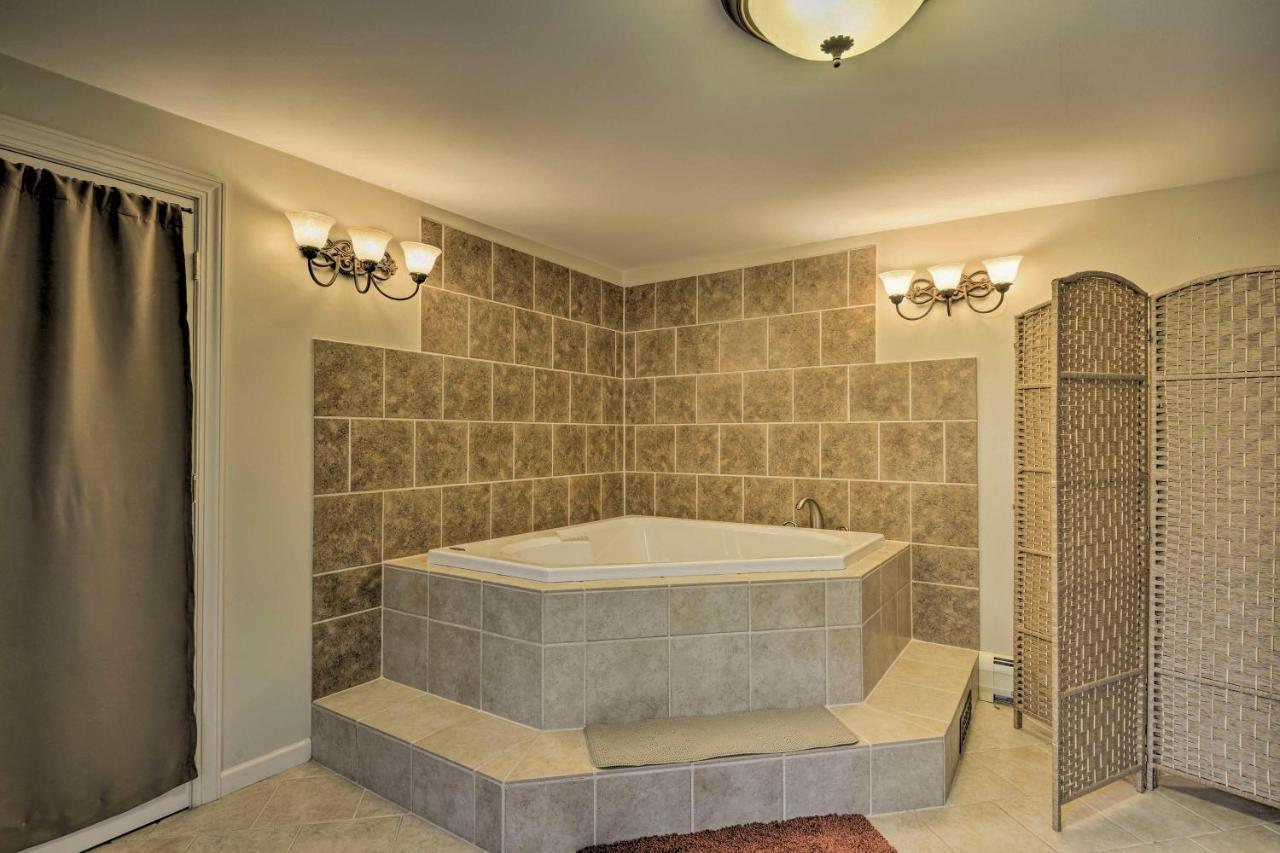 Spacious Home By Finger Lakes And Watkins Glen! Burdett Exteriör bild