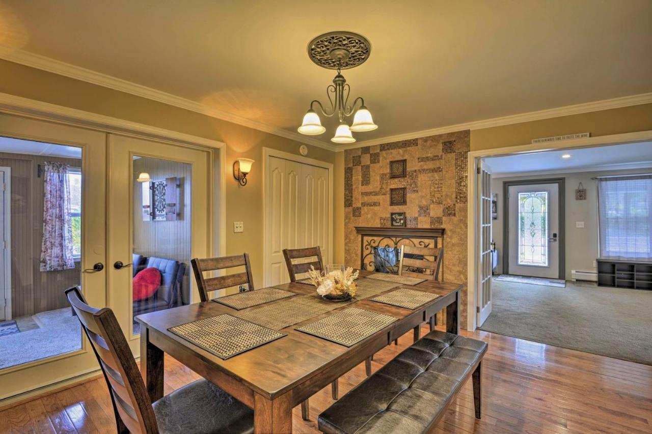 Spacious Home By Finger Lakes And Watkins Glen! Burdett Exteriör bild
