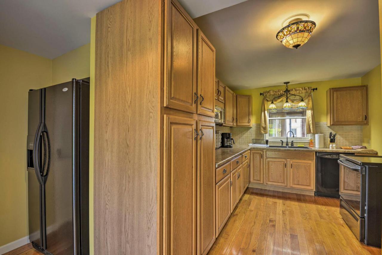 Spacious Home By Finger Lakes And Watkins Glen! Burdett Exteriör bild