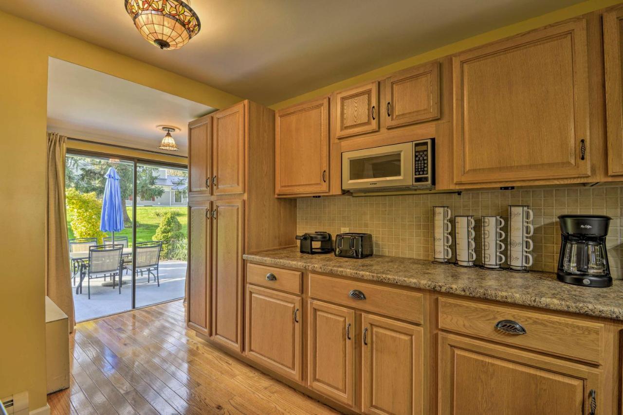 Spacious Home By Finger Lakes And Watkins Glen! Burdett Exteriör bild