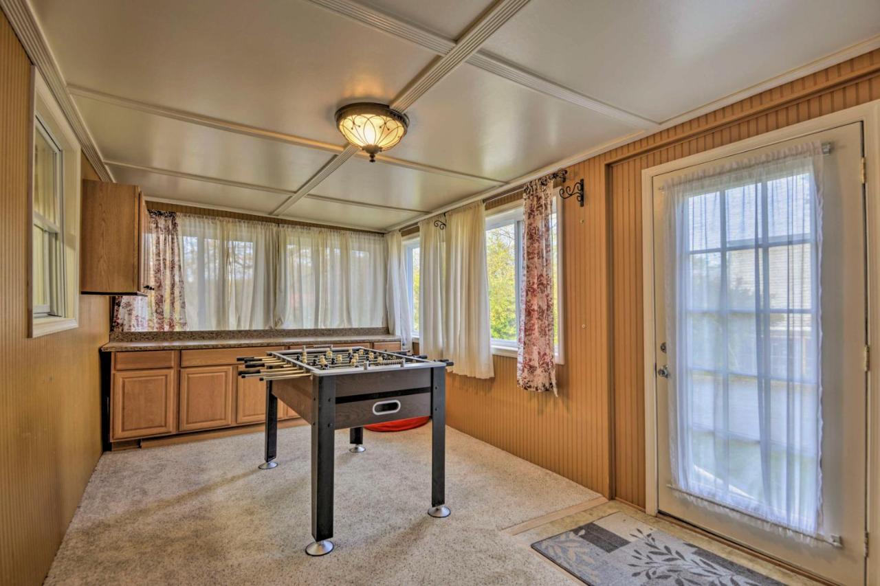 Spacious Home By Finger Lakes And Watkins Glen! Burdett Exteriör bild